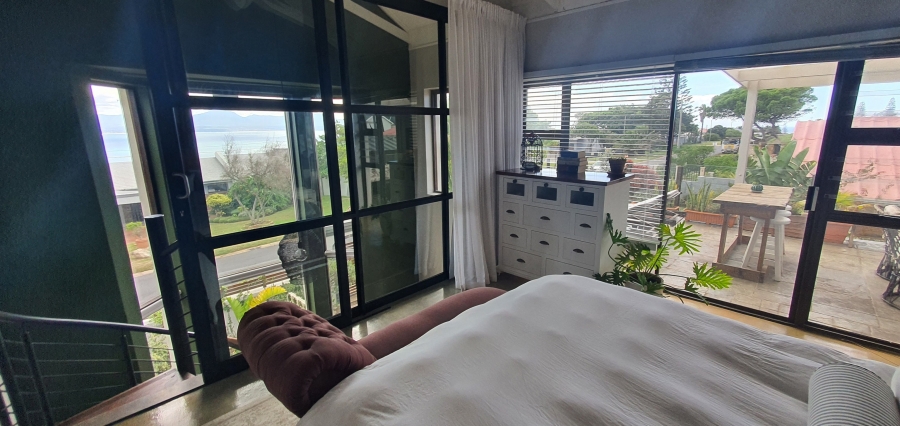 4 Bedroom Property for Sale in Linkside Western Cape